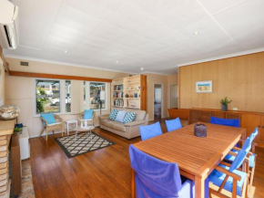 Charming Home with Spacious Yard in Great Location Avoca Beach